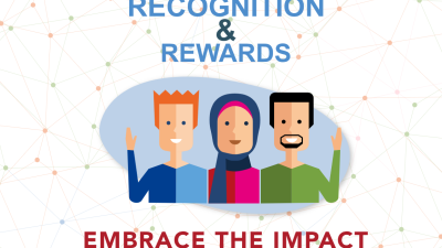 Tekening van drie personen met de tekst 'recognition & rewards: embrace the impact'
