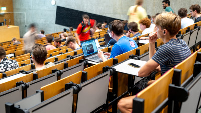 studenten in collegezaal