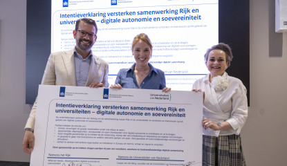 Caspar van den Berg, staatssecretaris Aerdts & Alexandra van Huffelen intentieverklaring digitale autonomie