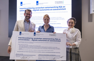 Caspar van den Berg, staatssecretaris Aerdts & Alexandra van Huffelen intentieverklaring digitale autonomie