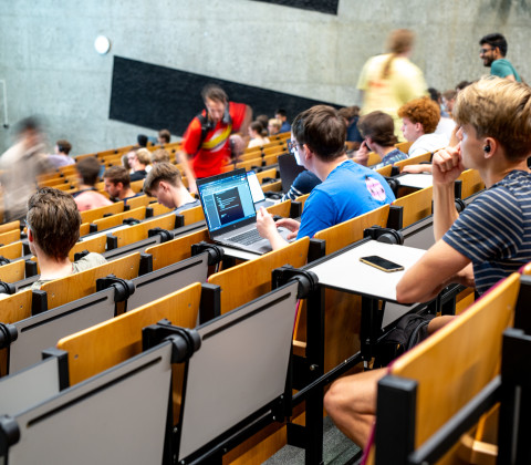 studenten in collegezaal